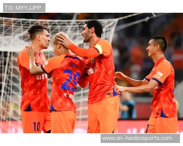 橙衣传奇再现鹏起泰山他以12战9不败点燃球队希望与信念