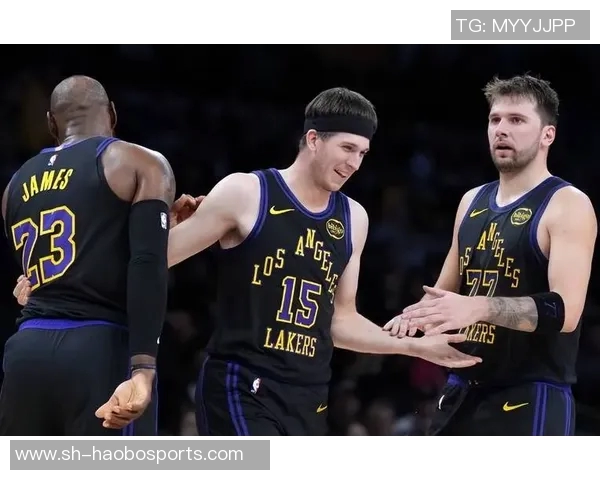 卡斯尔防守下明星球员命中率分析东契奇库里福克斯表现对比